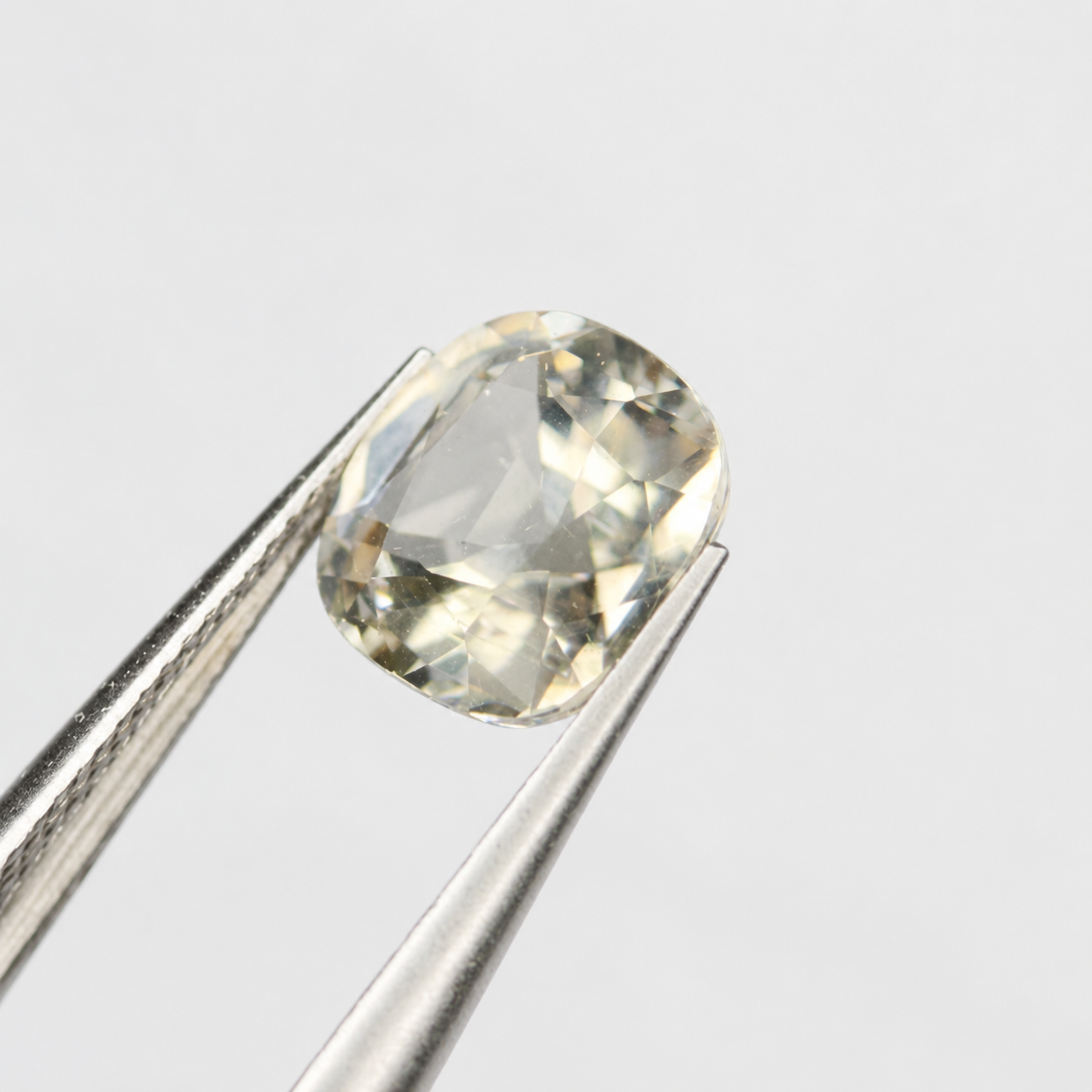 2.75 ct Natural Topaz Gemstone from Skardu, Pakistan
